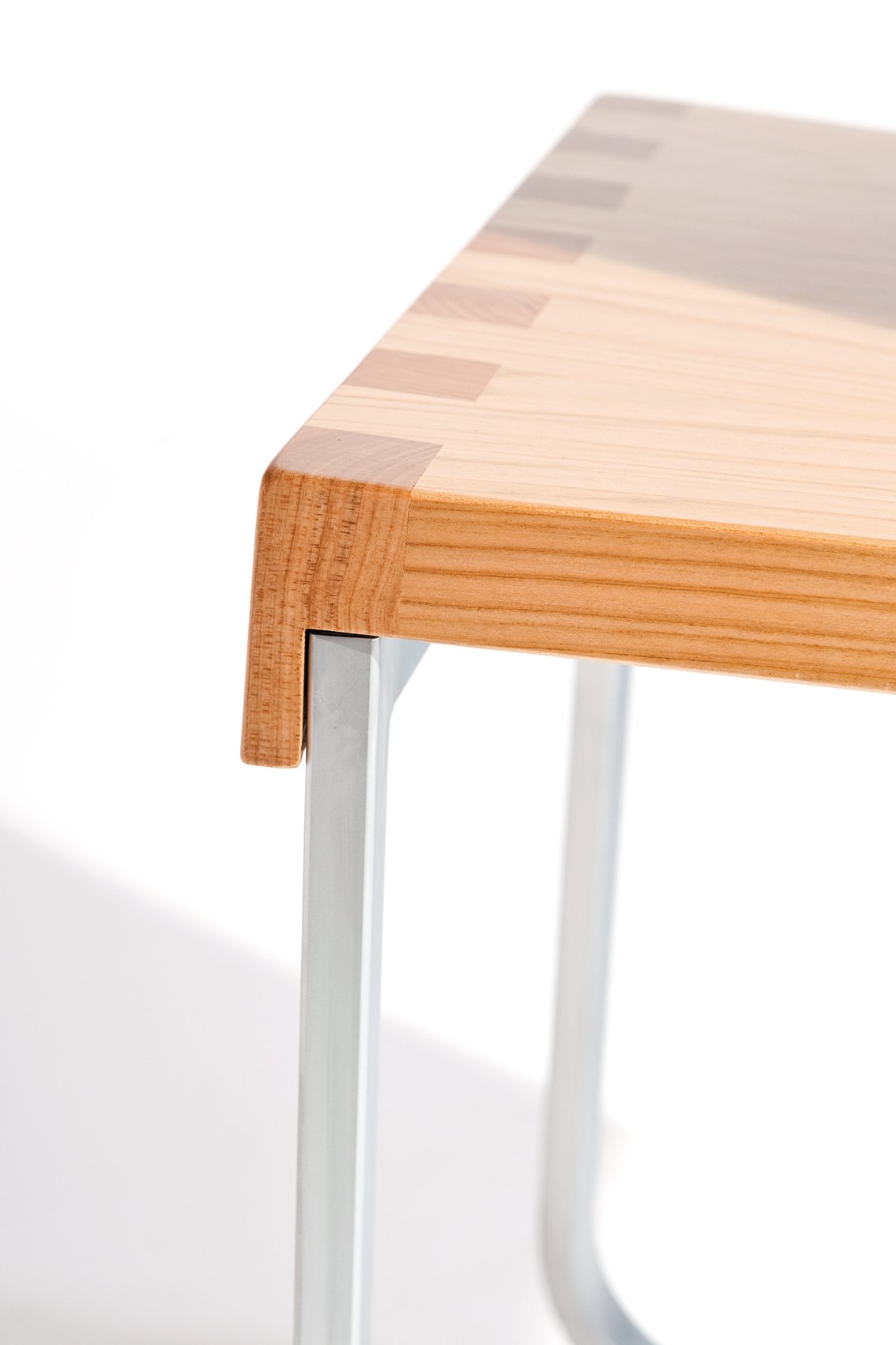 Designer Stuhl aus Zirbenholz - &