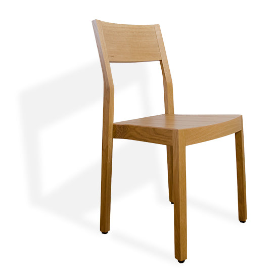 Stapelbarer klassischer Stuhl  aus massiver Eiche I Handwerk aus Südtirol I &