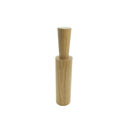 Salz- oder Pfeffermühle mit Porzellanmahlwerk | hoch | in verschiedenen Holzarten | mit Magnetkappe | DM 6 x H 29 cm